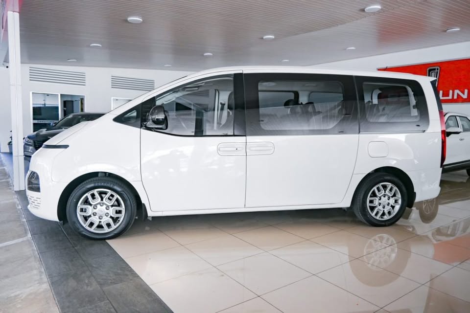 2022 Hyundai Staria - foto 5