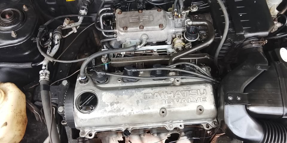 1999 Daihatsu Charade - foto 4