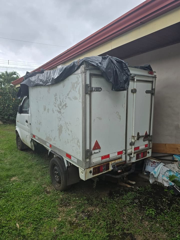 2004 Nissan Other - foto 4