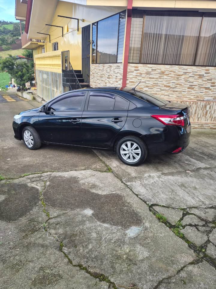 2017 Toyota Yaris - foto 2