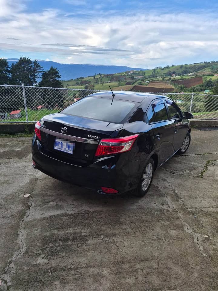 2017 Toyota Yaris - foto 3