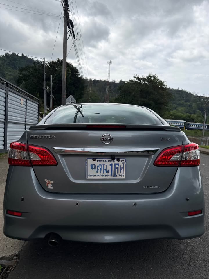 2015 Nissan Sentra - foto 5
