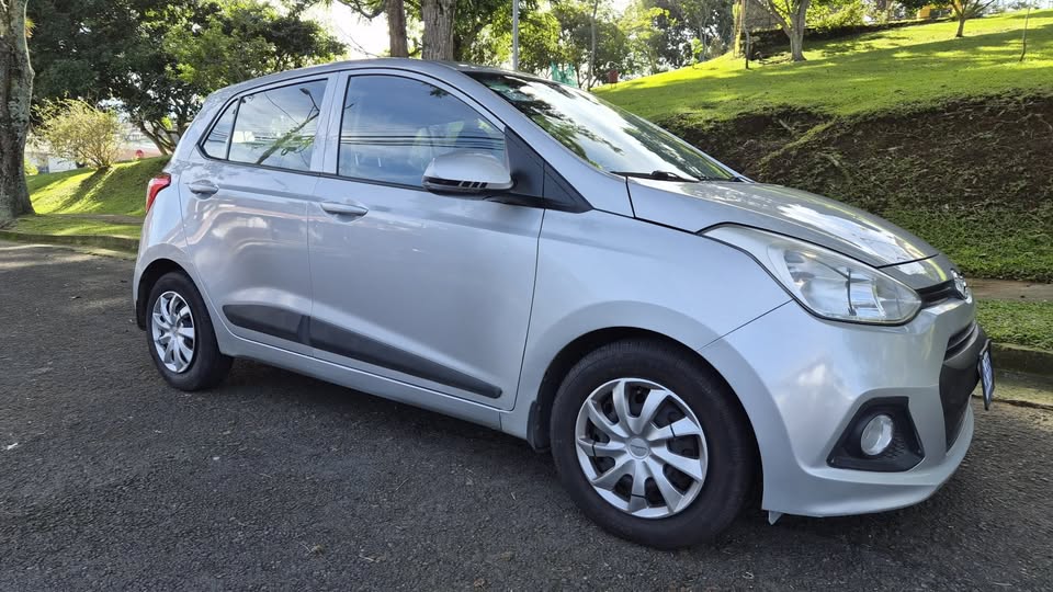 2016 Hyundai Grand i10 - foto 2