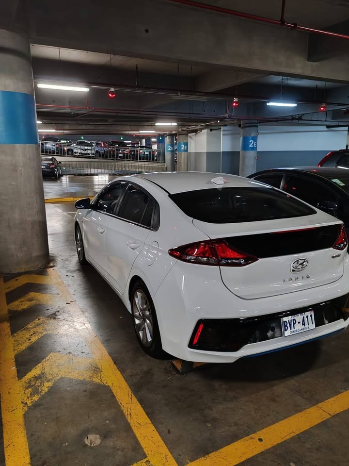 2016 Hyundai Ioniq - foto 5