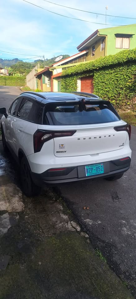 2024 Geely Geometry E