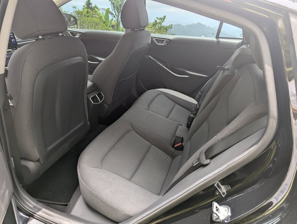 2020 Hyundai Ioniq - foto 2