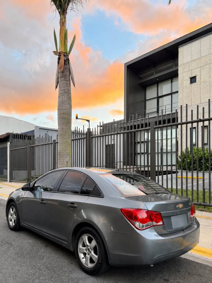 2011 Chevrolet Cruze - foto 5