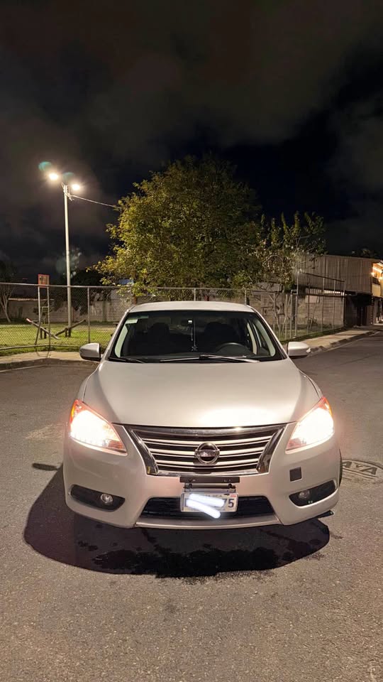 2013 Nissan Sentra - foto 4