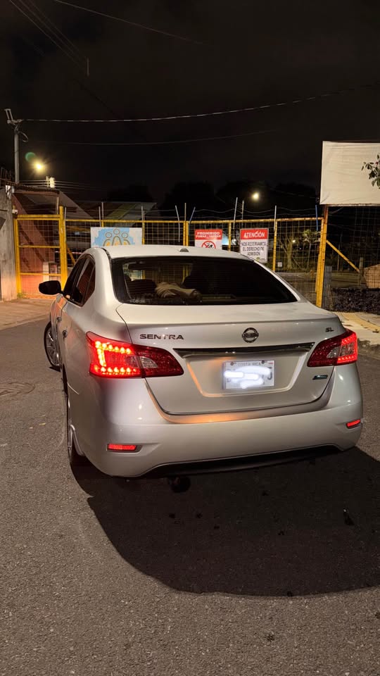 2013 Nissan Sentra - foto 5