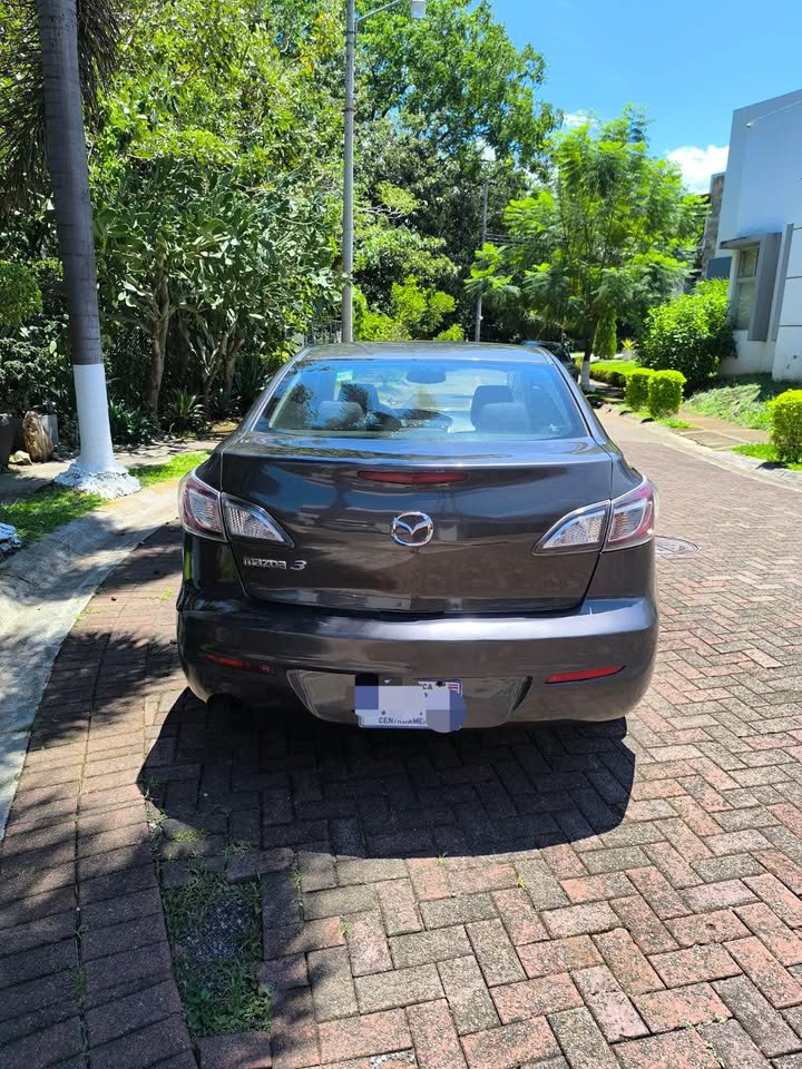 2013 Mazda Mazda3 - foto 4