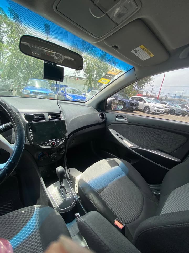 2014 Hyundai Accent - foto 5