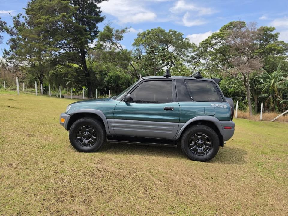 1998 Toyota RAV4 - foto 2