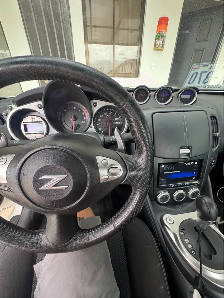 2009 Nissan 370Z - foto 2