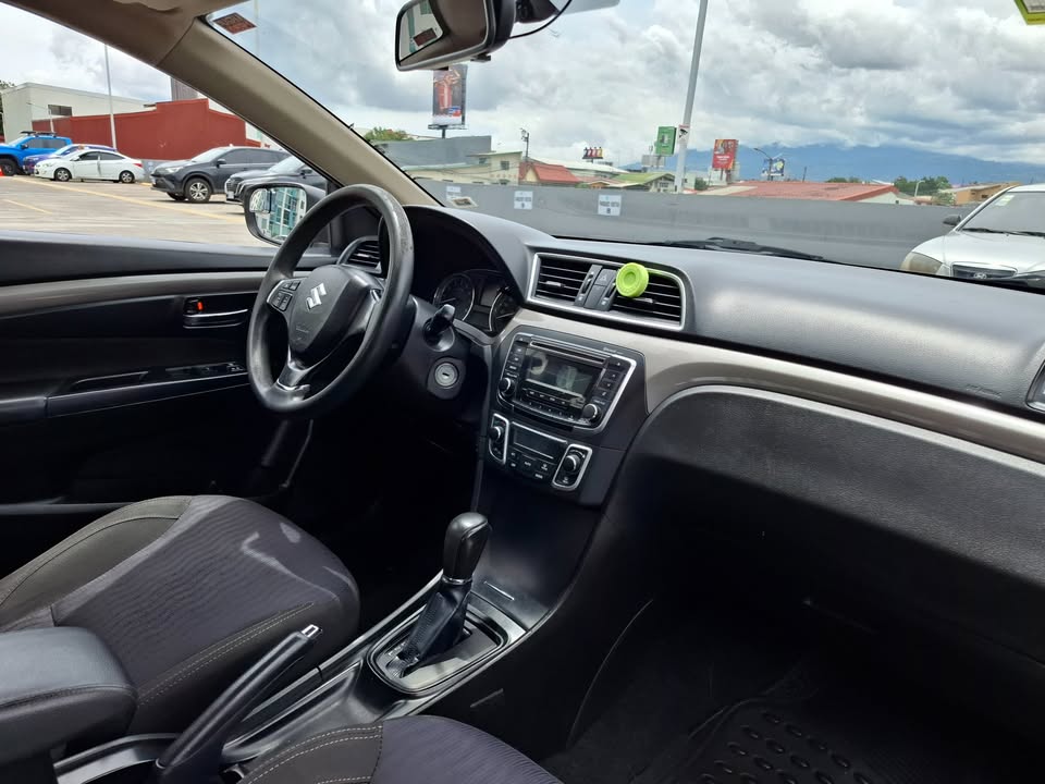 2016 Suzuki Ciaz - foto 5