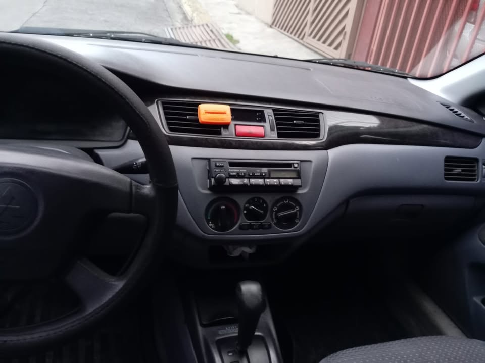 2002 Mitsubishi Lancer - foto 5