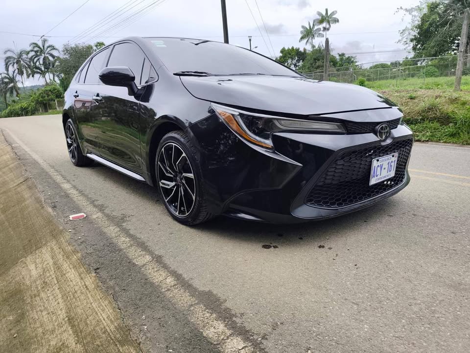 2020 Toyota Corolla - foto 2
