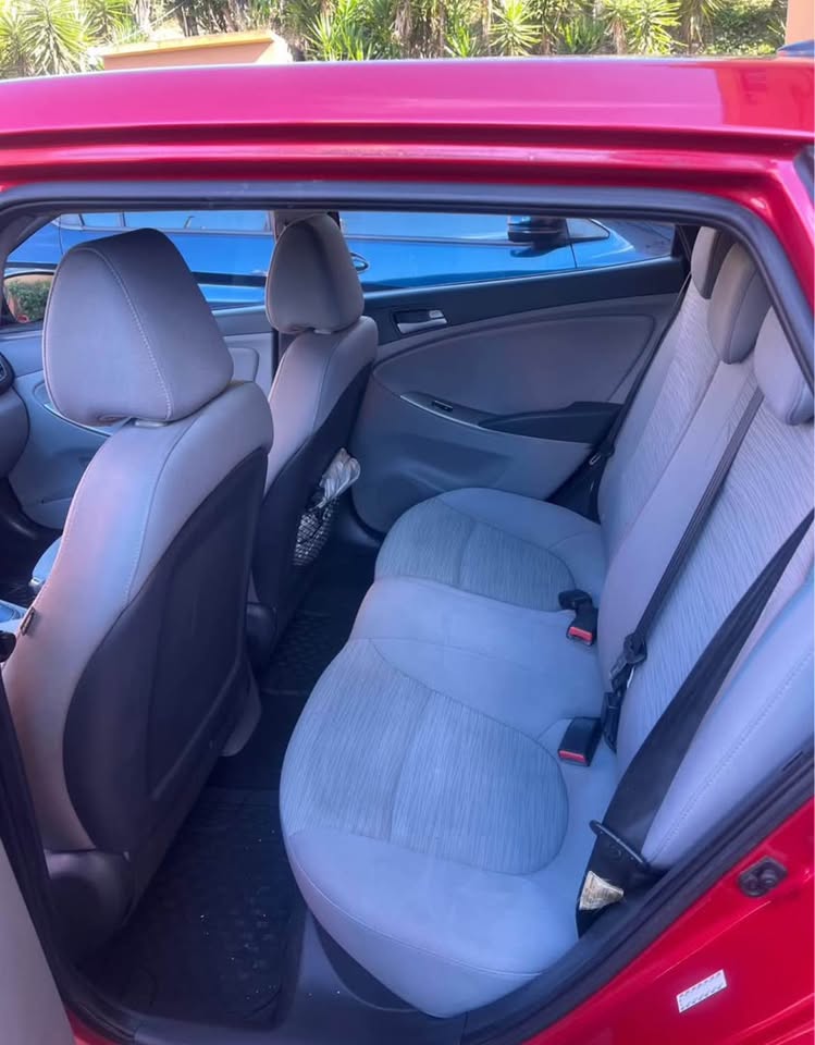 2017 Hyundai Accent - foto 2