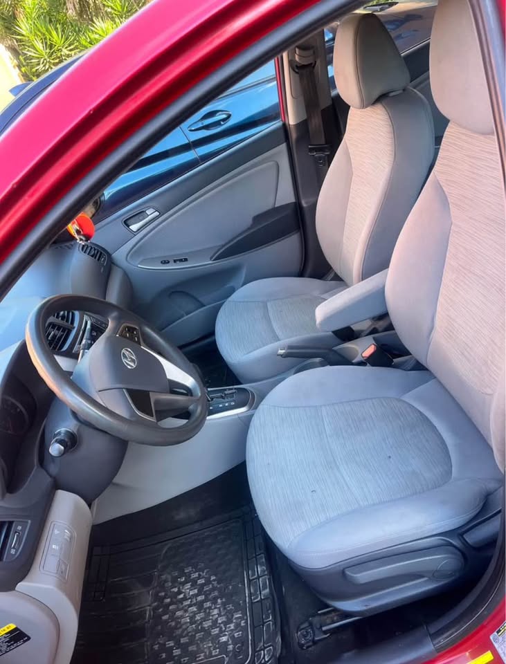 2017 Hyundai Accent - foto 3