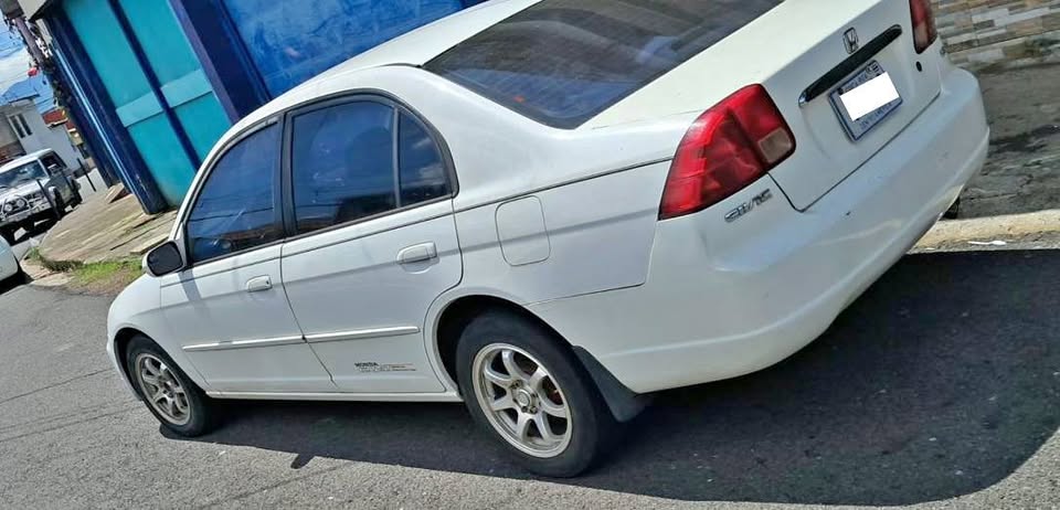 2002 Honda Civic - foto 3