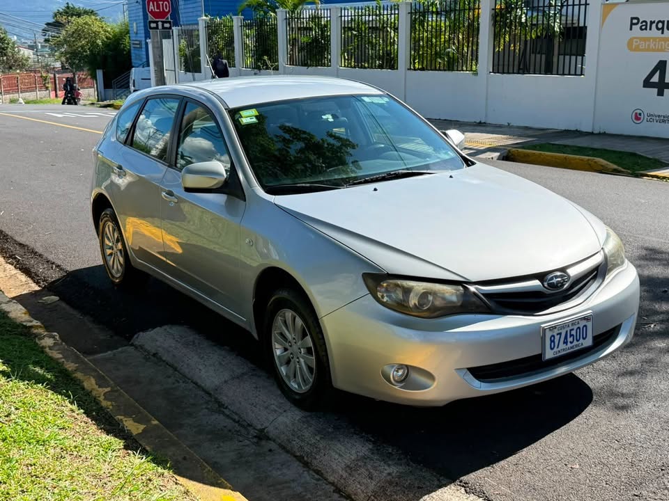2010 Subaru Impreza - foto 2