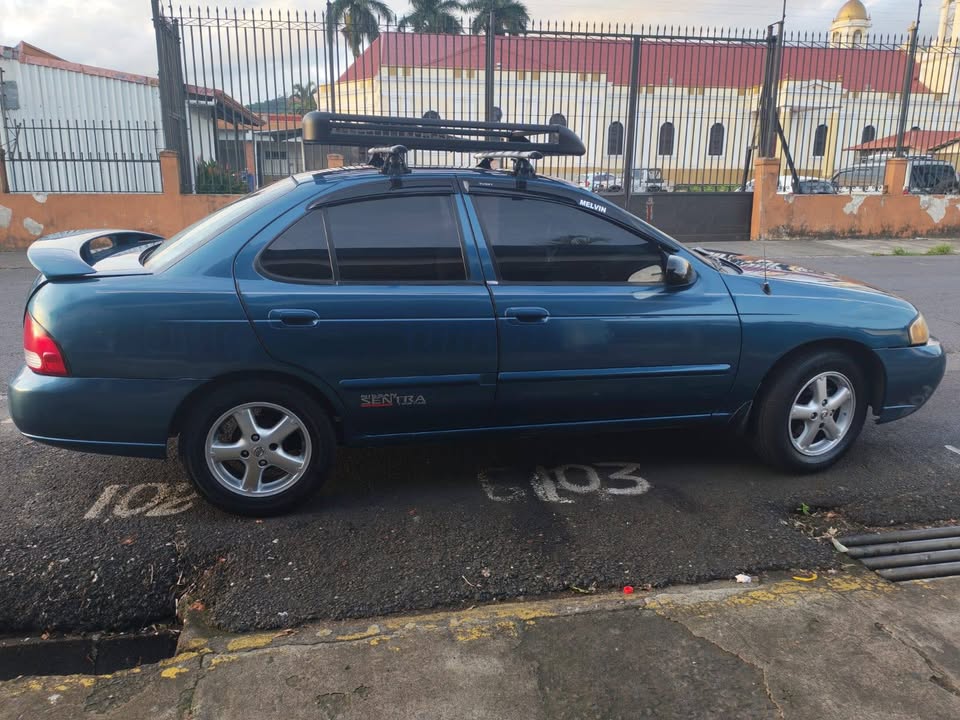 2003 Nissan Sentra - foto 3