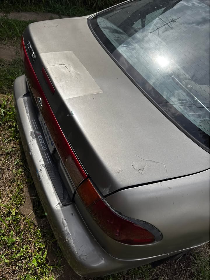 1997 Nissan Sentra - foto 5