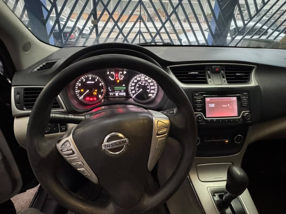 2016 Nissan Sentra - foto 2