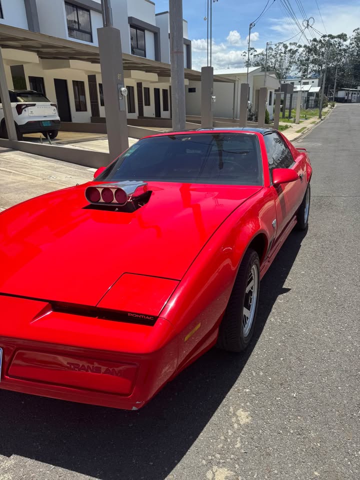 1984 Pontiac Firebird - foto 2