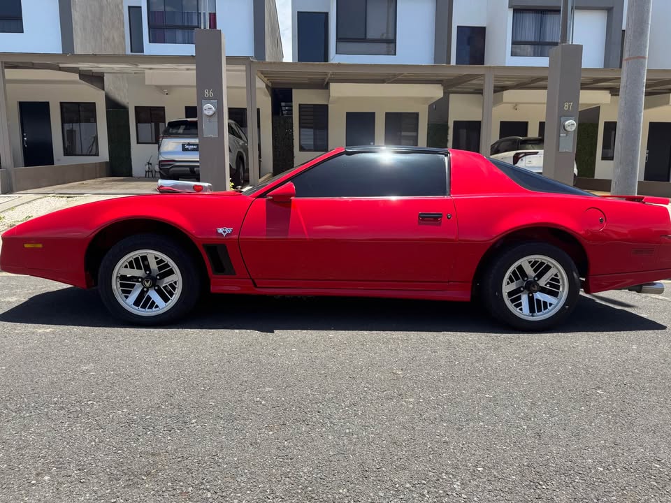 1984 Pontiac Firebird - foto 3