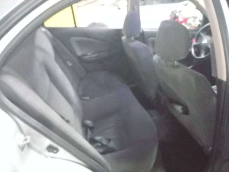 2005 Nissan Almera - foto 5