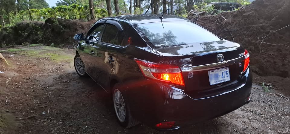 2015 Toyota Yaris - foto 4