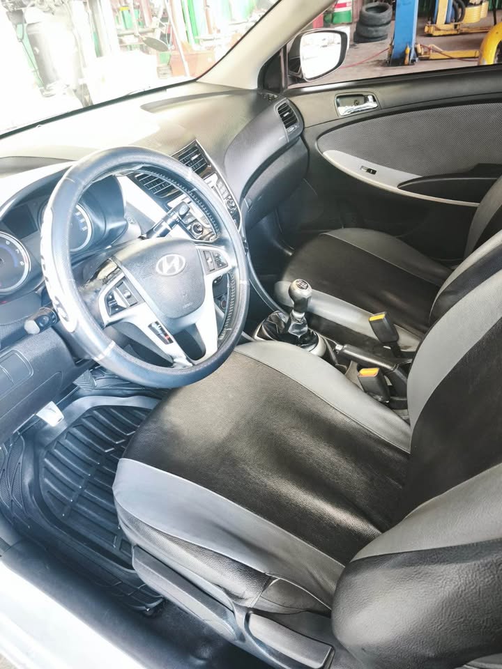2014 Hyundai Accent - foto 3