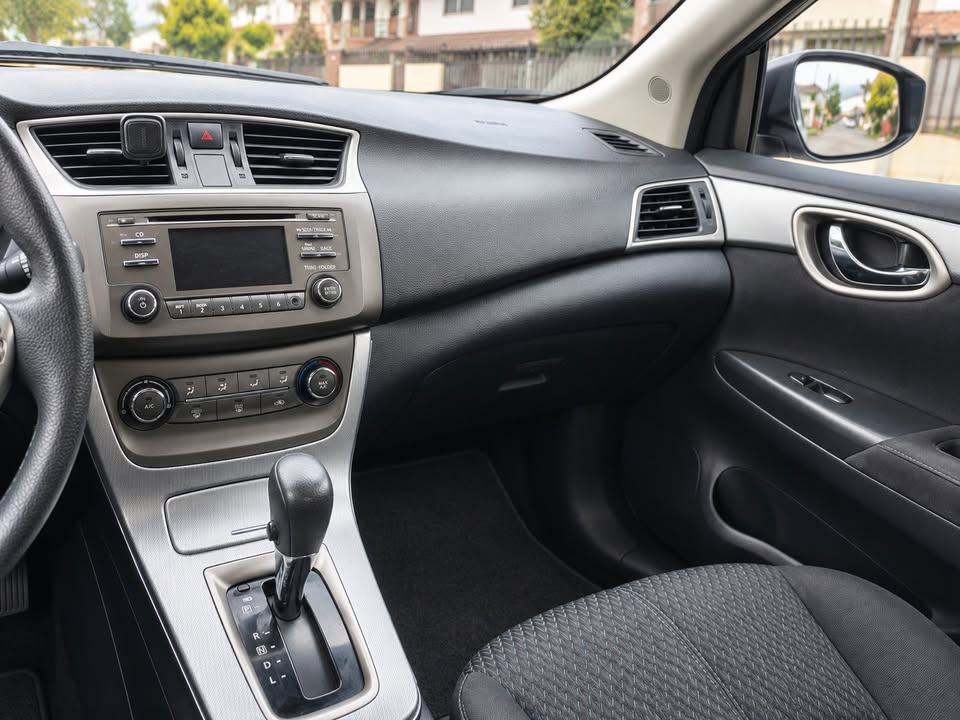 2014 Nissan Sentra - foto 4