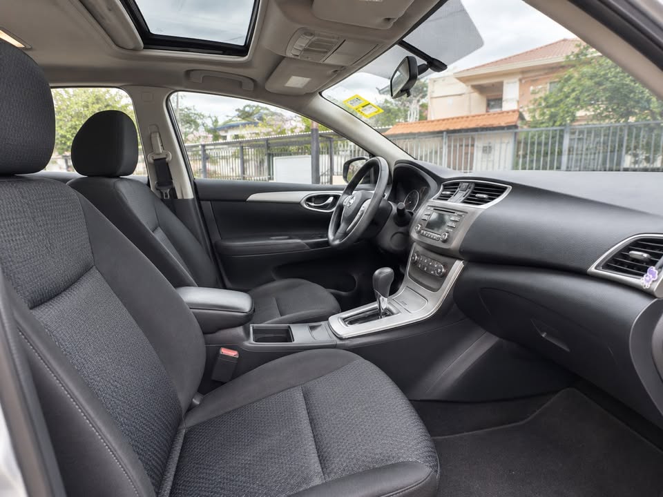 2014 Nissan Sentra - foto 5