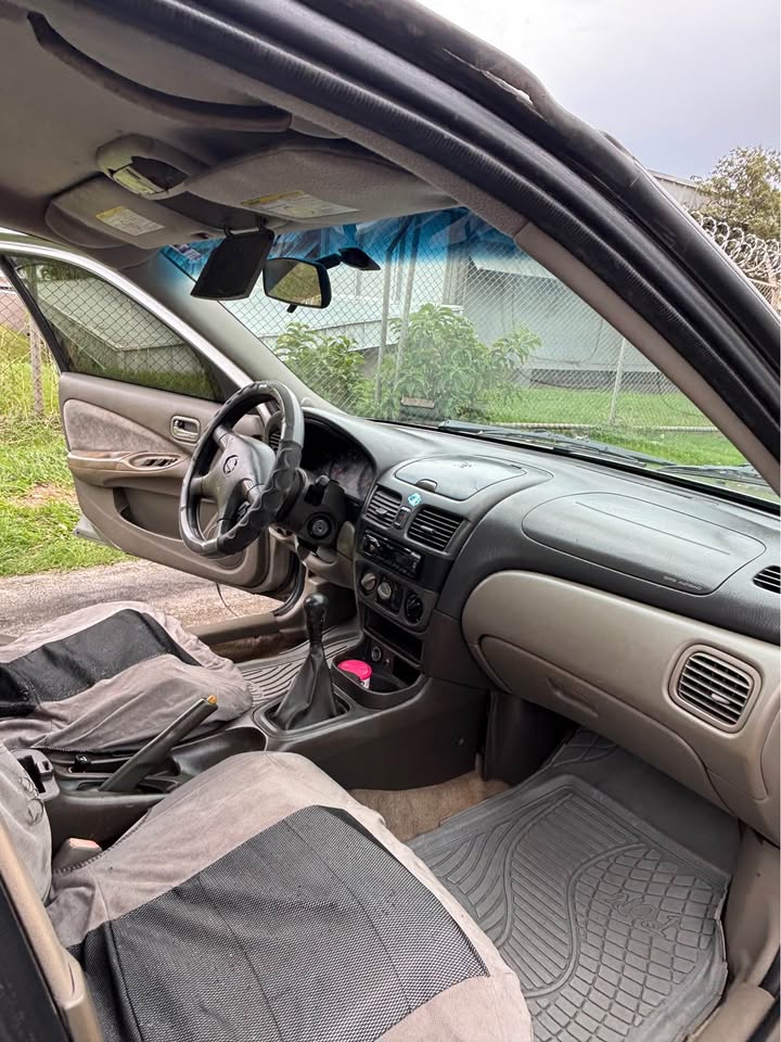 2003 Nissan Sentra - foto 3