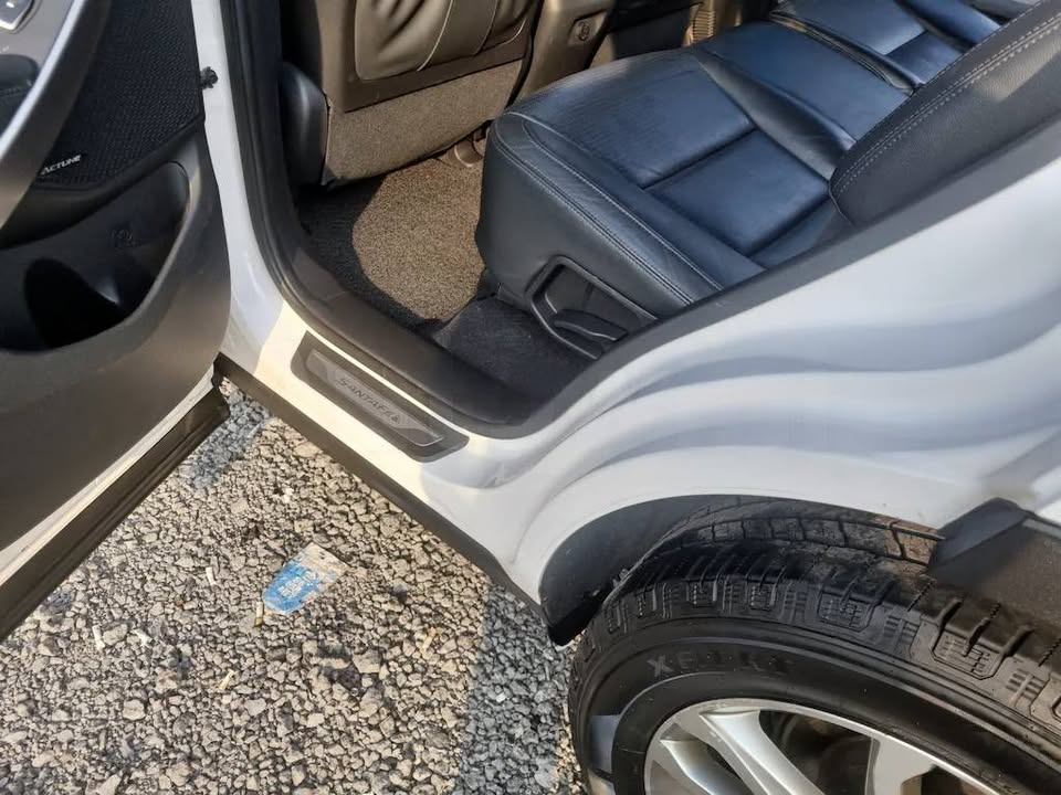 2014 Hyundai Santa Fe - foto 2