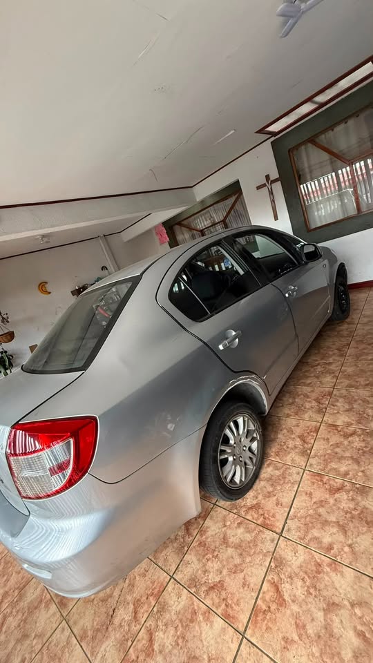 2011 Suzuki SX4 - foto 5