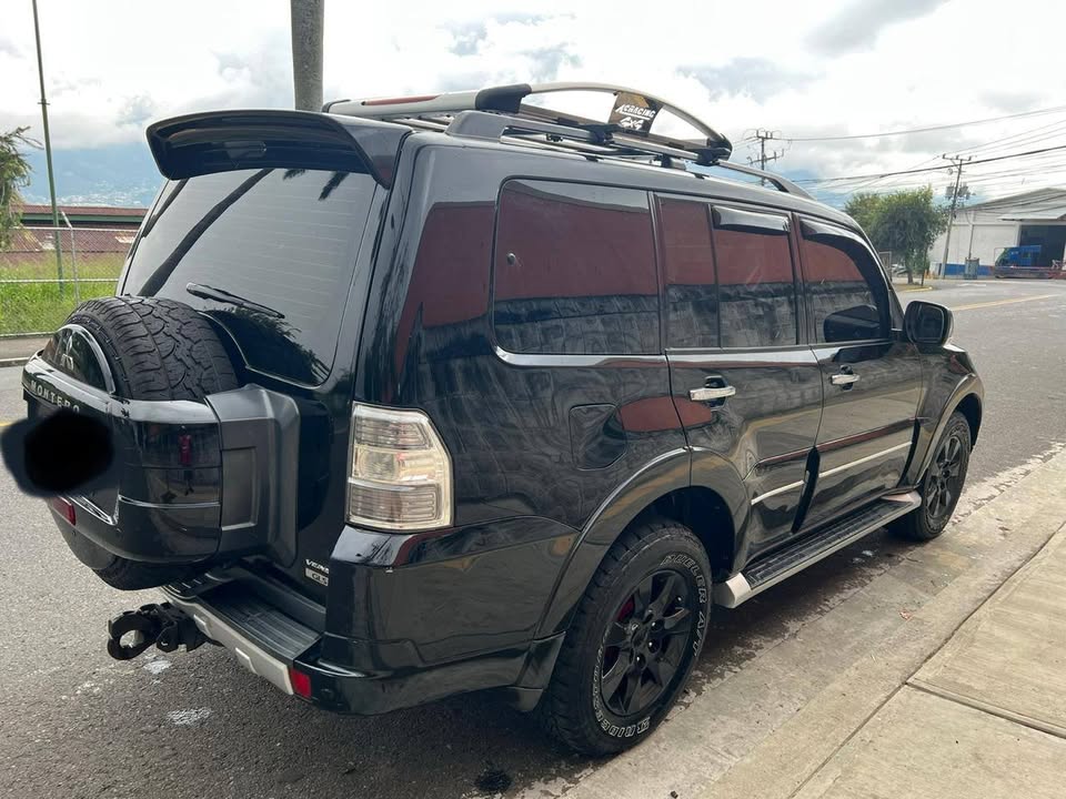 2013 Mitsubishi Montero - foto 4