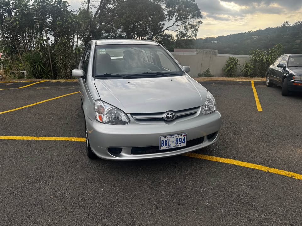 2003 Toyota Yaris - foto 3