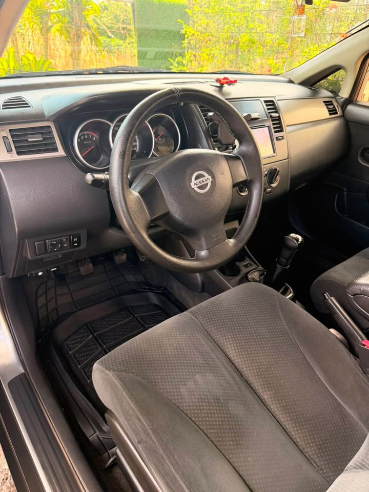 2012 Nissan Tiida - foto 5