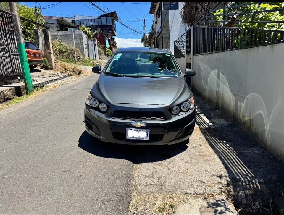2015 Chevrolet Sonic - foto 3