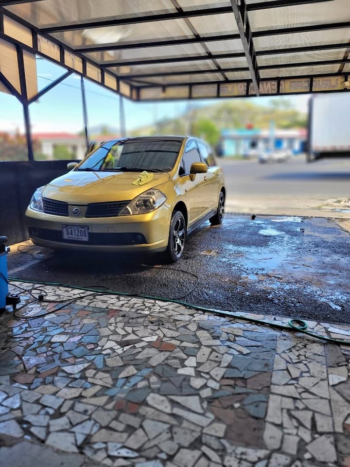 2007 Nissan Tiida