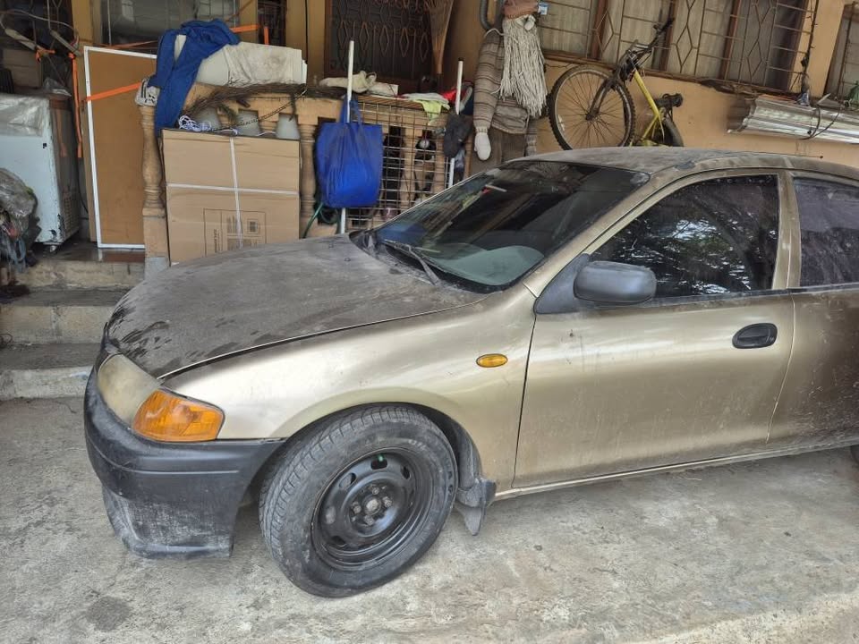 1998 Mazda Mazda3 - foto 3