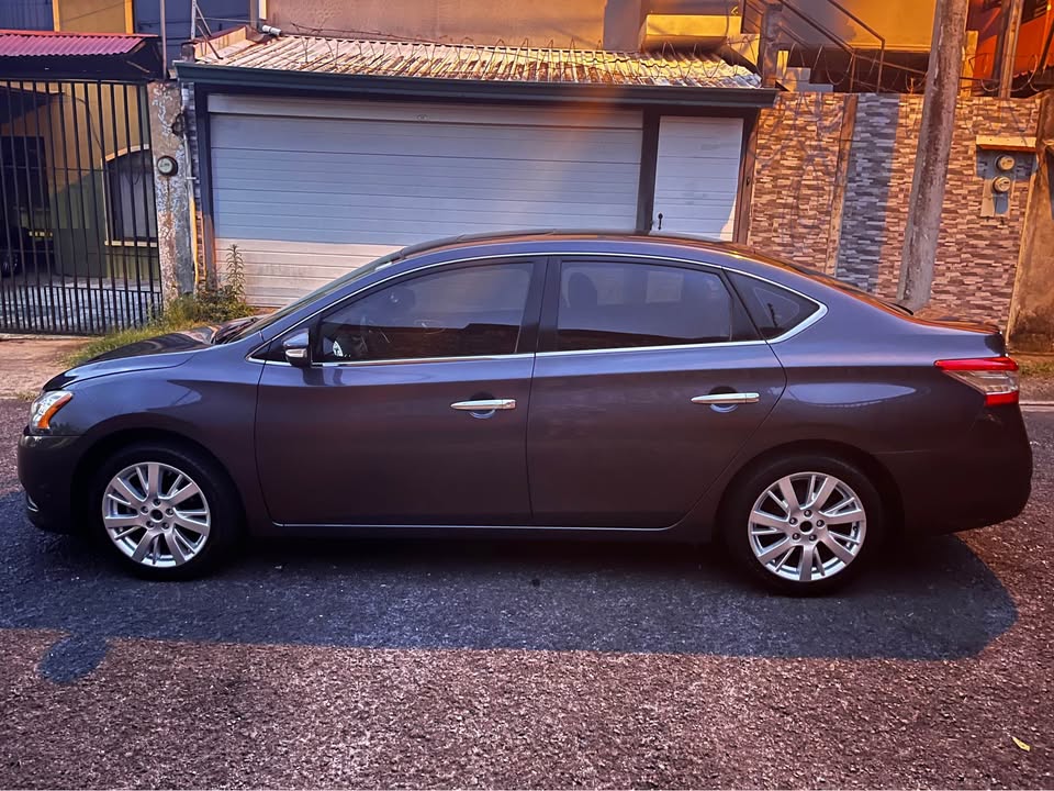 2015 Nissan Sentra - foto 3
