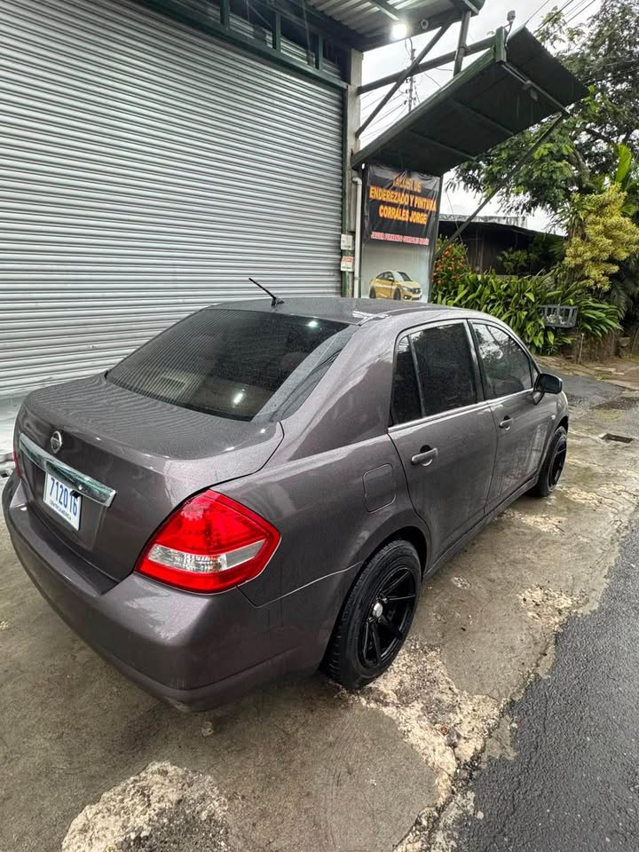 2008 Nissan Versa - foto 3