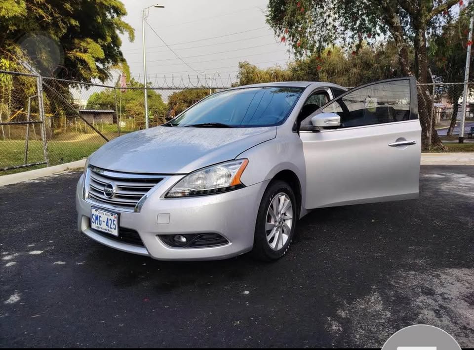 2015 Nissan Sentra - foto 3