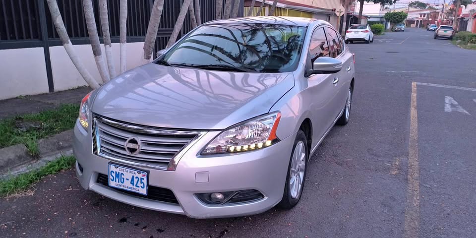 2015 Nissan Sentra - foto 5