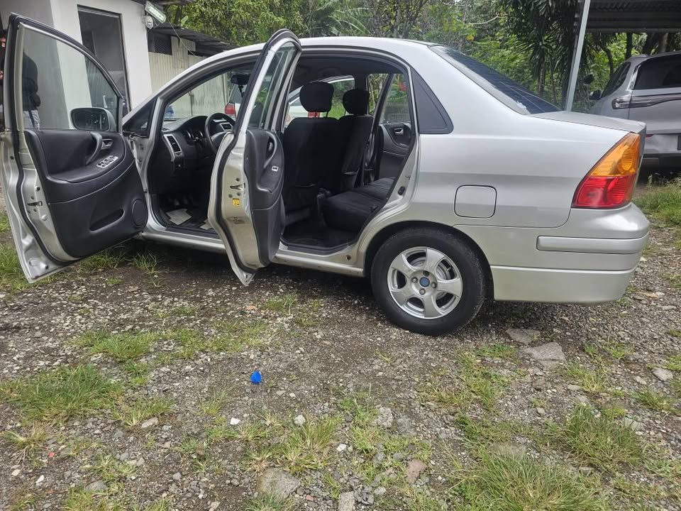2006 Suzuki Aerio - foto 3
