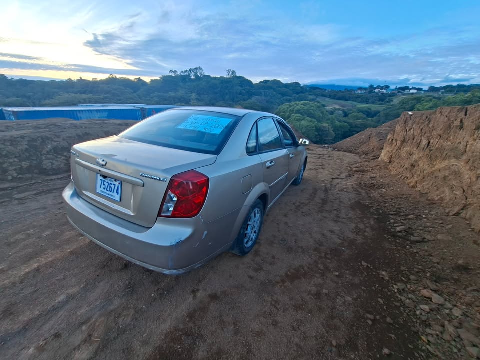 2008 Chevrolet Optra - foto 2