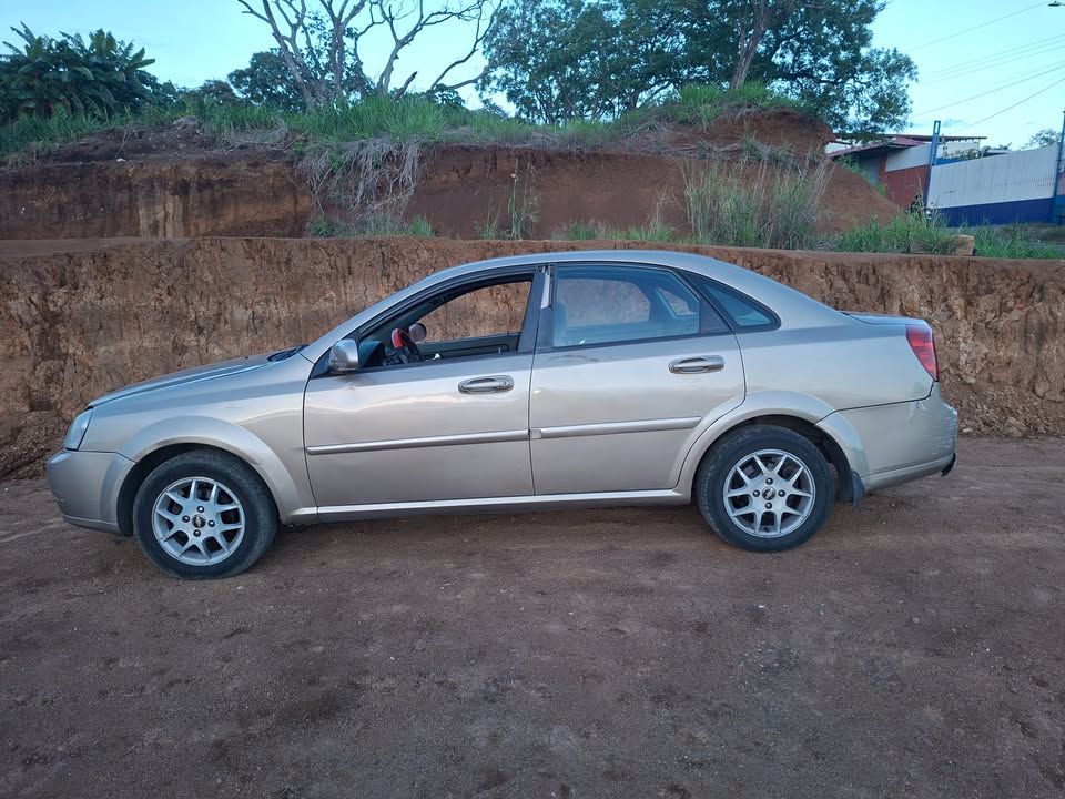 2008 Chevrolet Optra - foto 4